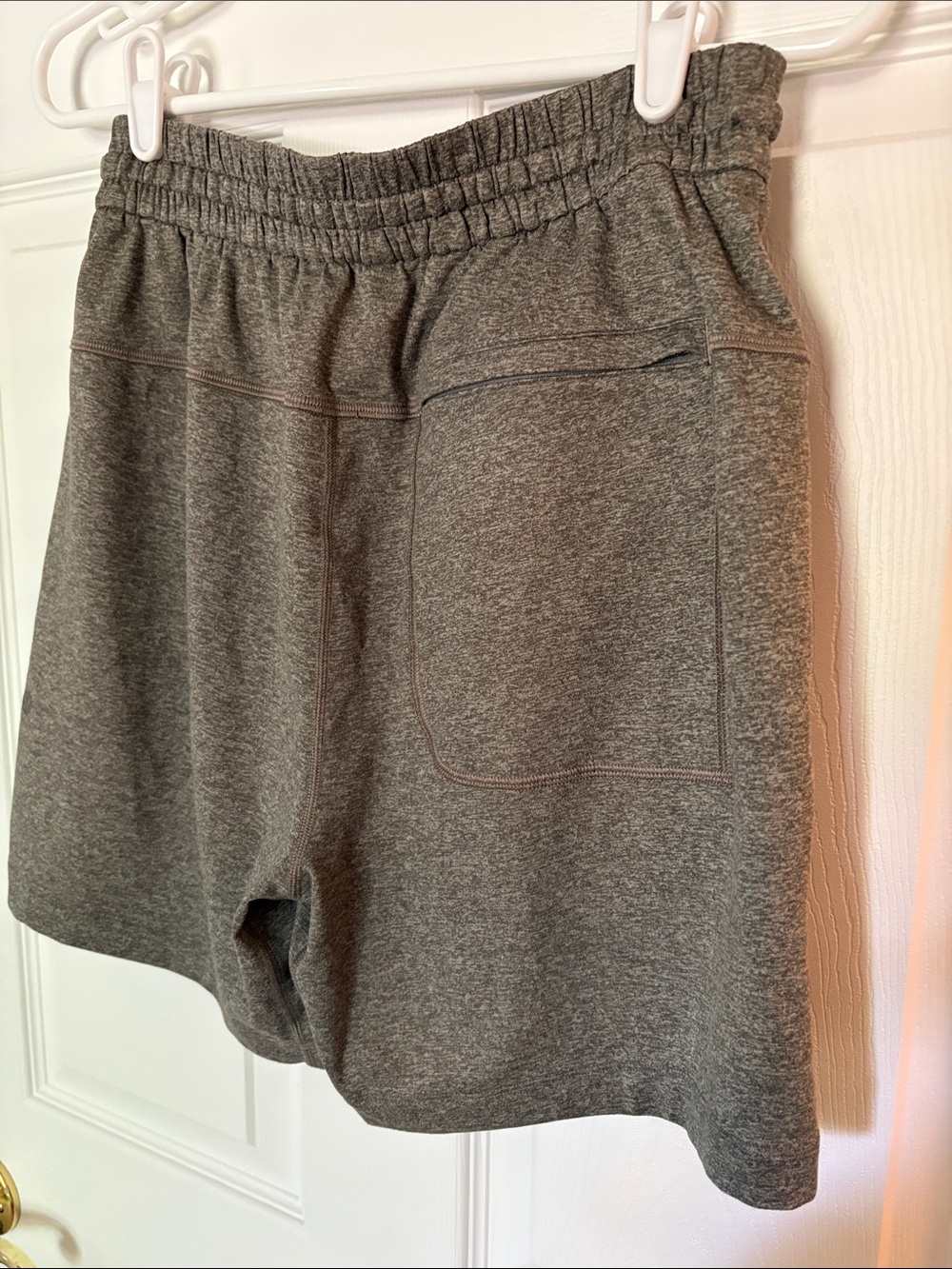 Lululemon Drawstring Knit Shorts in Heathered Taupe/Green - Picture 4 of 7